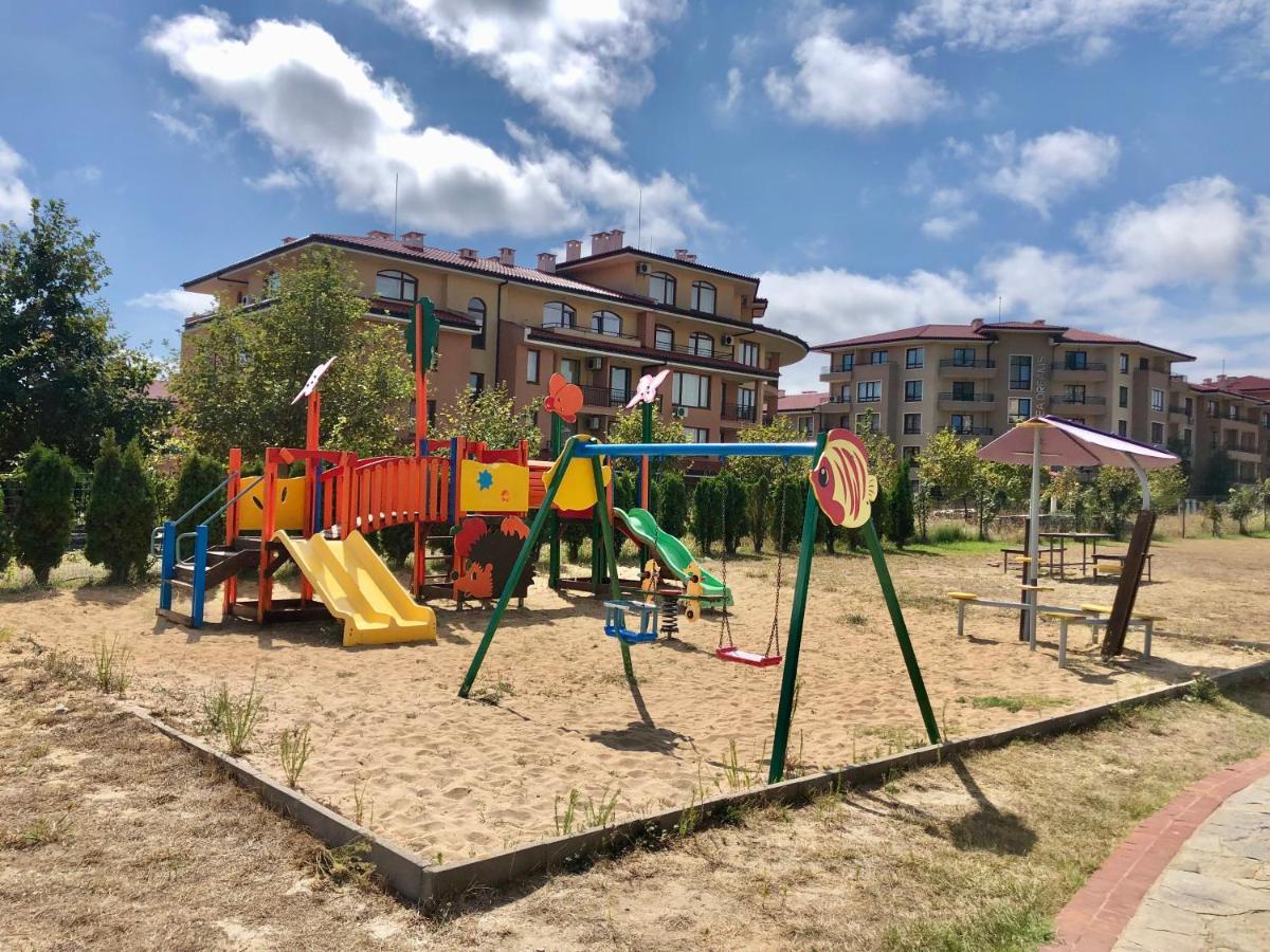 Sorrento - Menada Apartments Sveti Vlas Exteriér fotografie